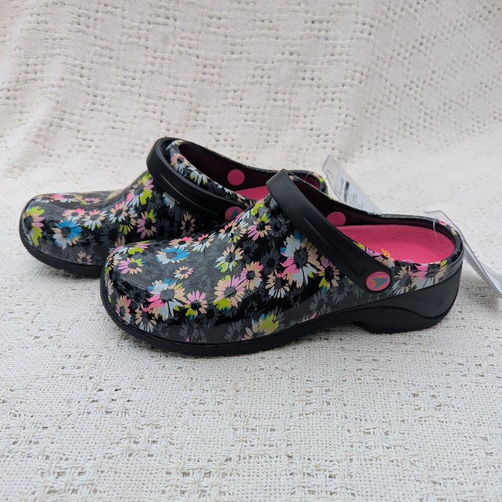 Anywear Zone Clogs Shoes Nurse Work Garden Floral Fireworks Women's Size 8